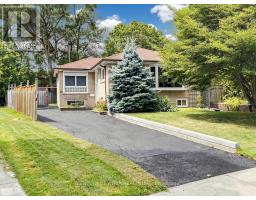 22 JEFFTON CRESCENT, Toronto, Ontario