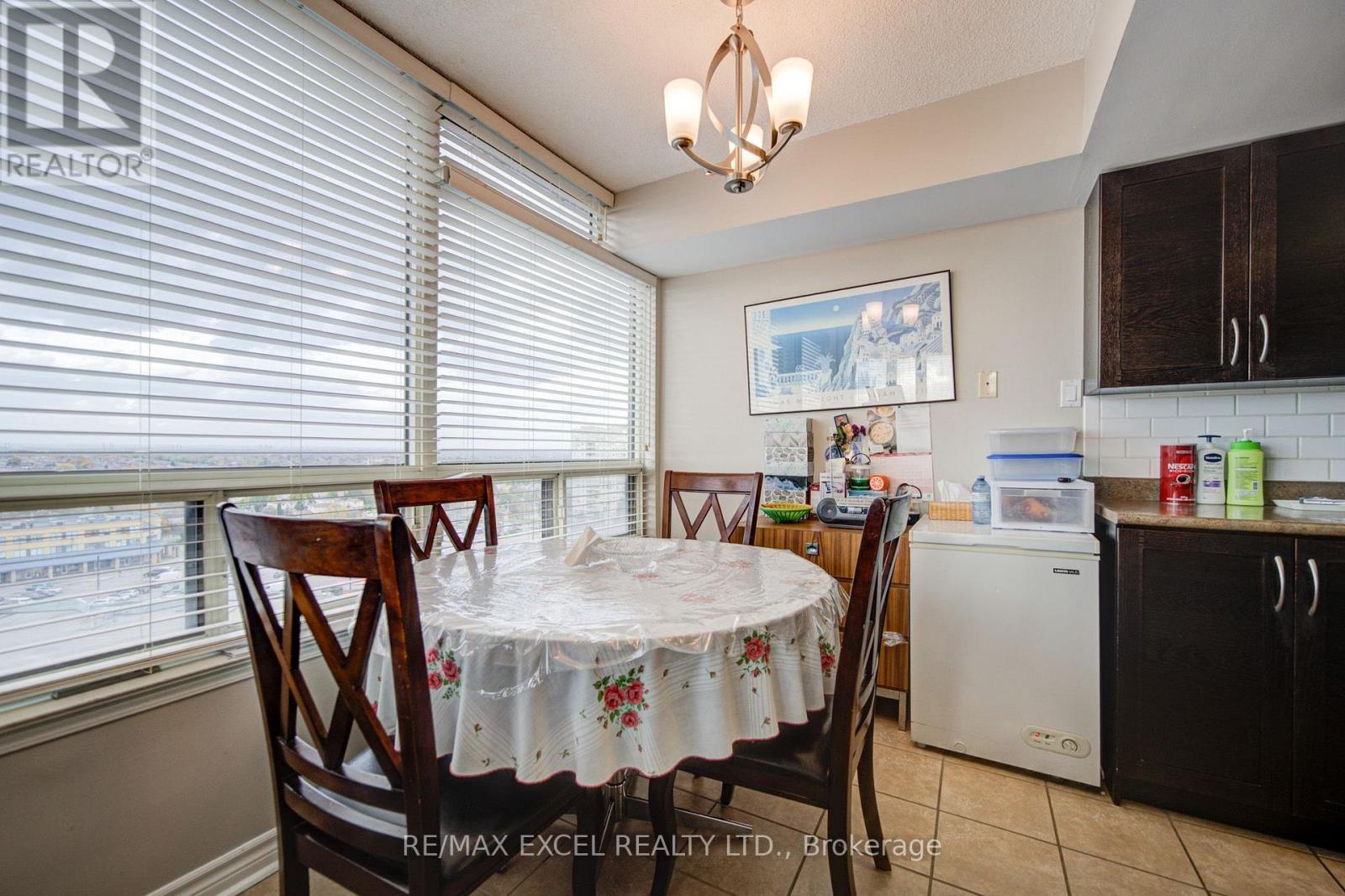 1403 - 300 Alton Towers Circle, Toronto, Ontario  M1V 4X9 - Photo 21 - E14032088