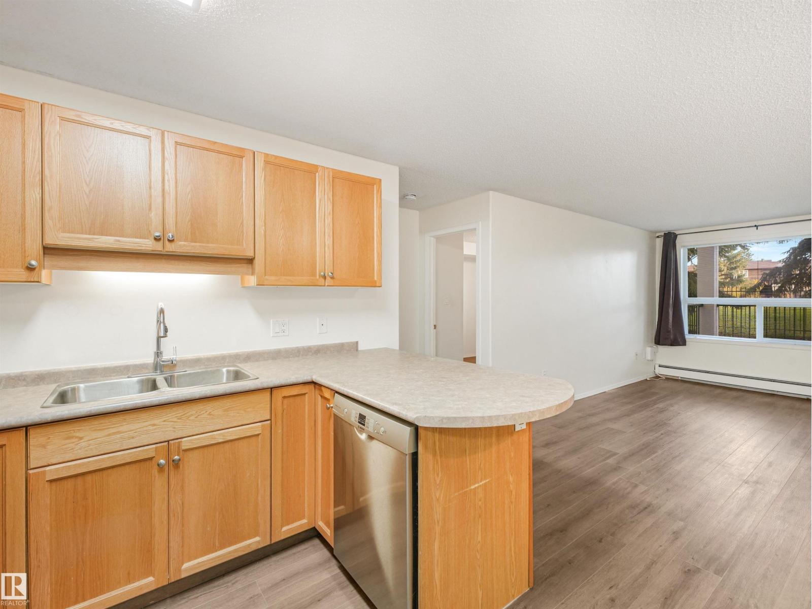 #112 13635 34 ST NW