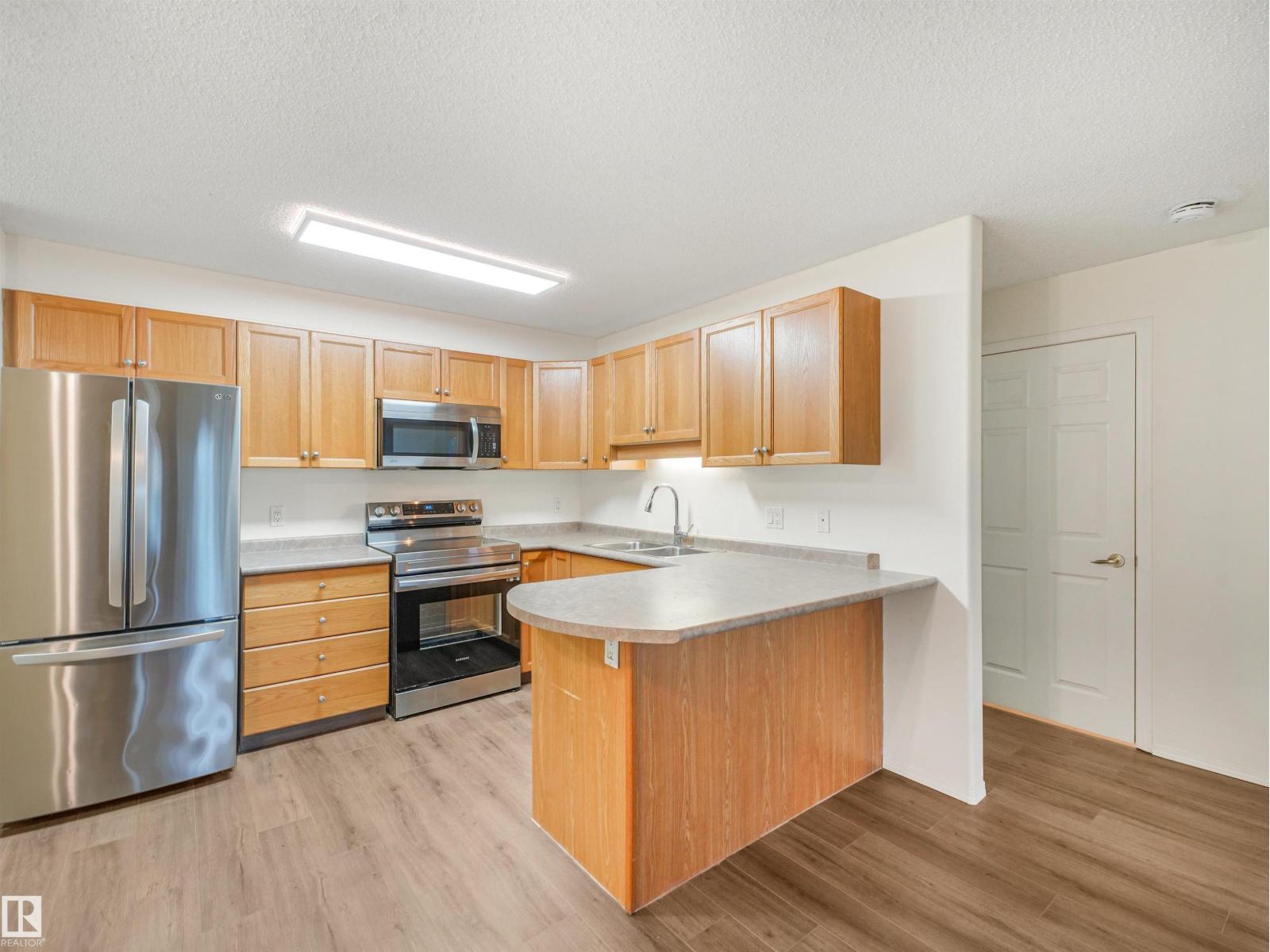 #112 13635 34 ST NW