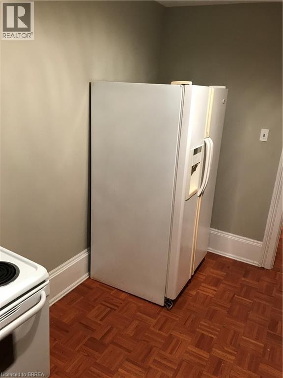 203 Brant Avenue, Brantford, Ontario  N3T 3J1 - Photo 7 - 40869849