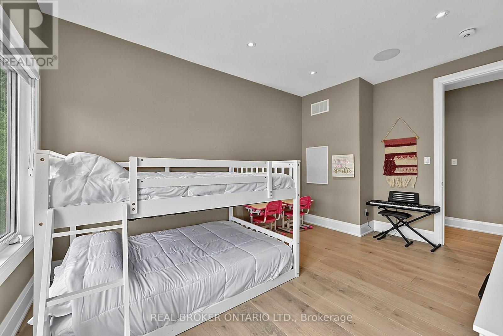 64 Manor Glen Crescent, East Gwillimbury (Mt Albert), Ontario  L0G 1M0 - Photo 29 - N14032006