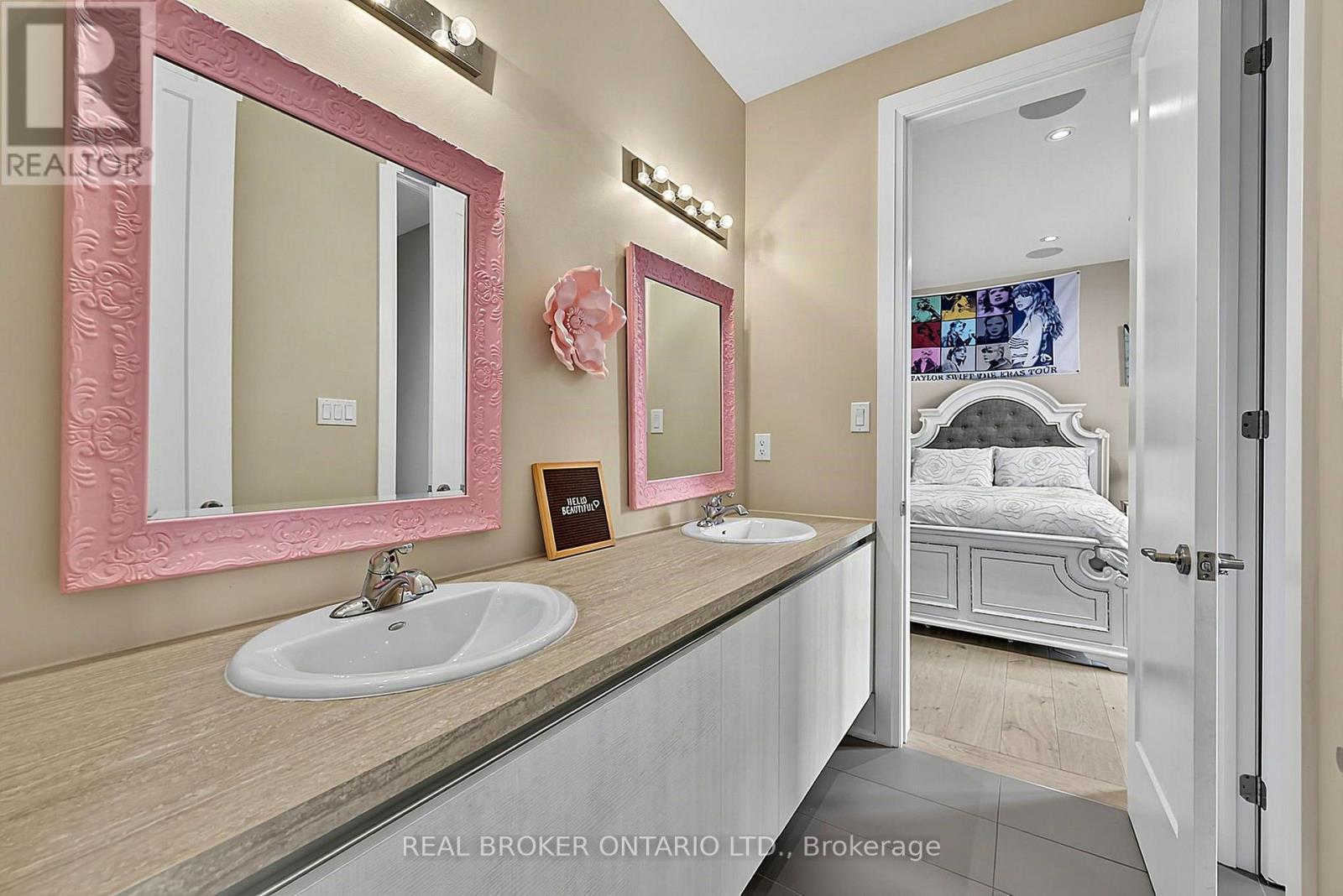64 Manor Glen Crescent, East Gwillimbury (Mt Albert), Ontario  L0G 1M0 - Photo 35 - N14032006