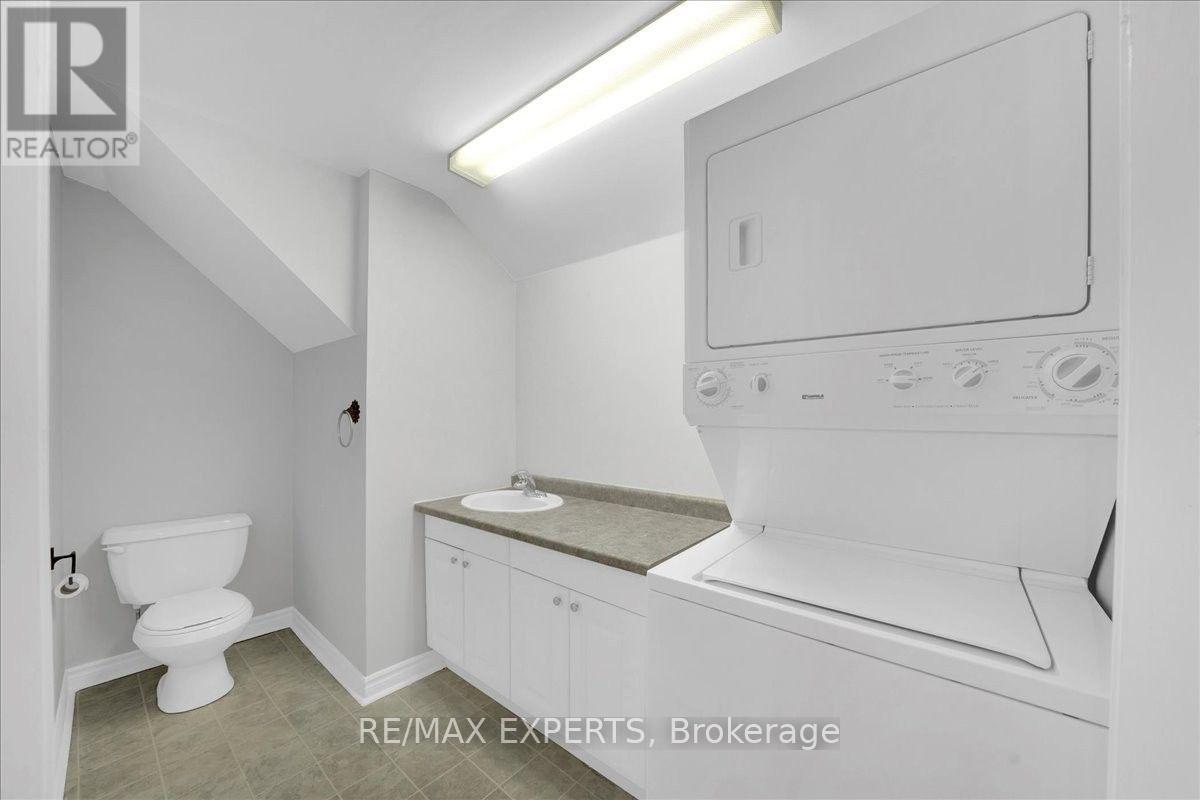 117 Pinedale Gate, Vaughan, Ontario  L4L 8X3 - Photo 28 - N14032016