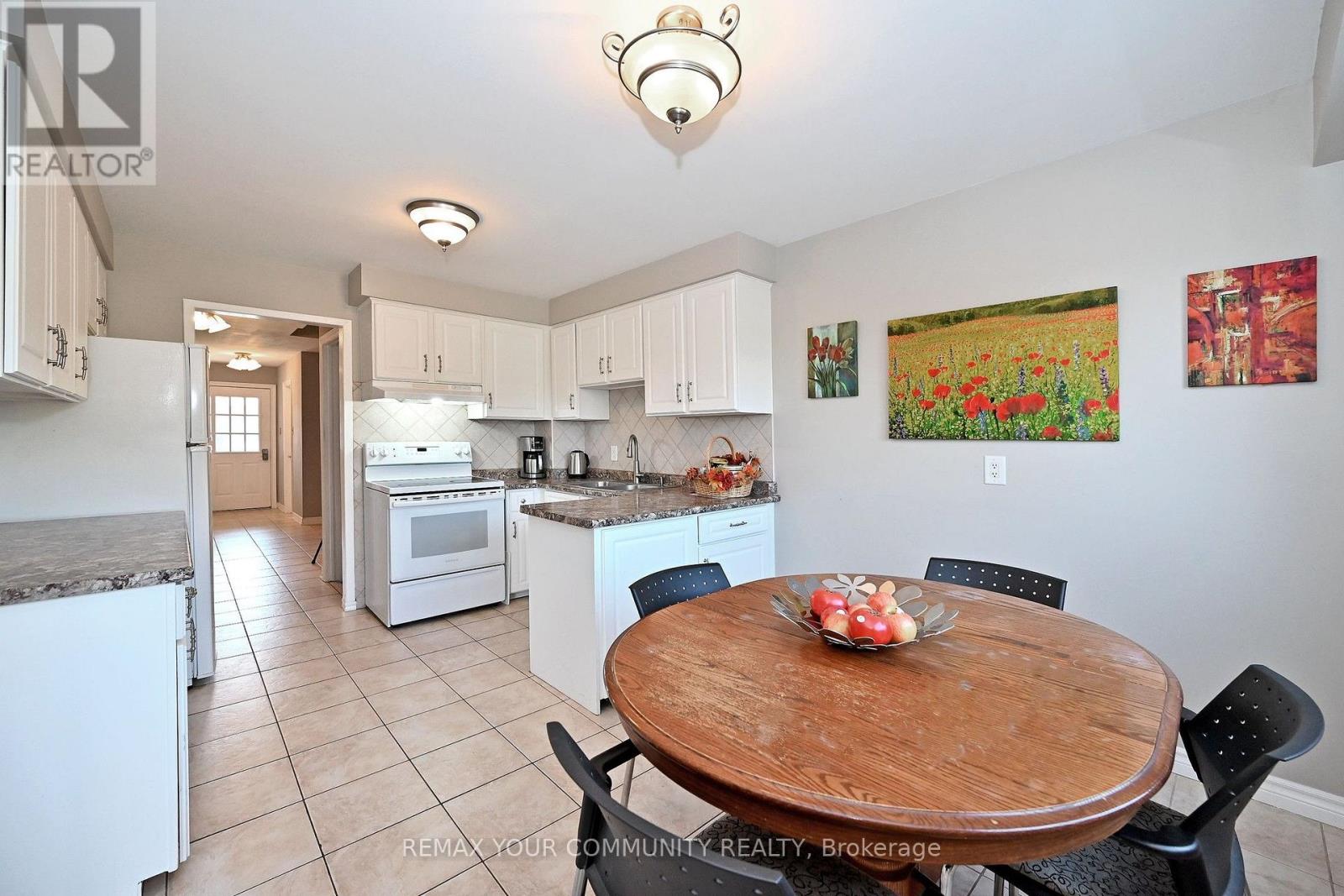 85 Fred Cook Drive, Bradford West Gwillimbury (Bradford), Ontario  L3Z 1V1 - Photo 12 - N14032048