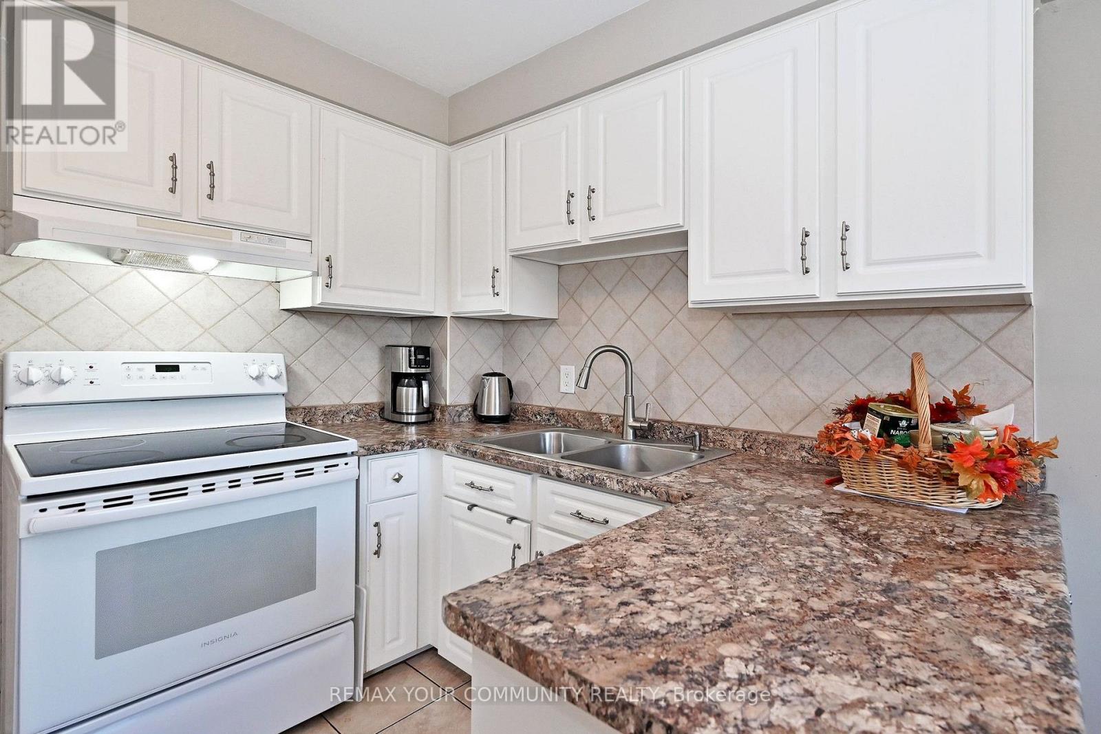 85 Fred Cook Drive, Bradford West Gwillimbury (Bradford), Ontario  L3Z 1V1 - Photo 15 - N14032048
