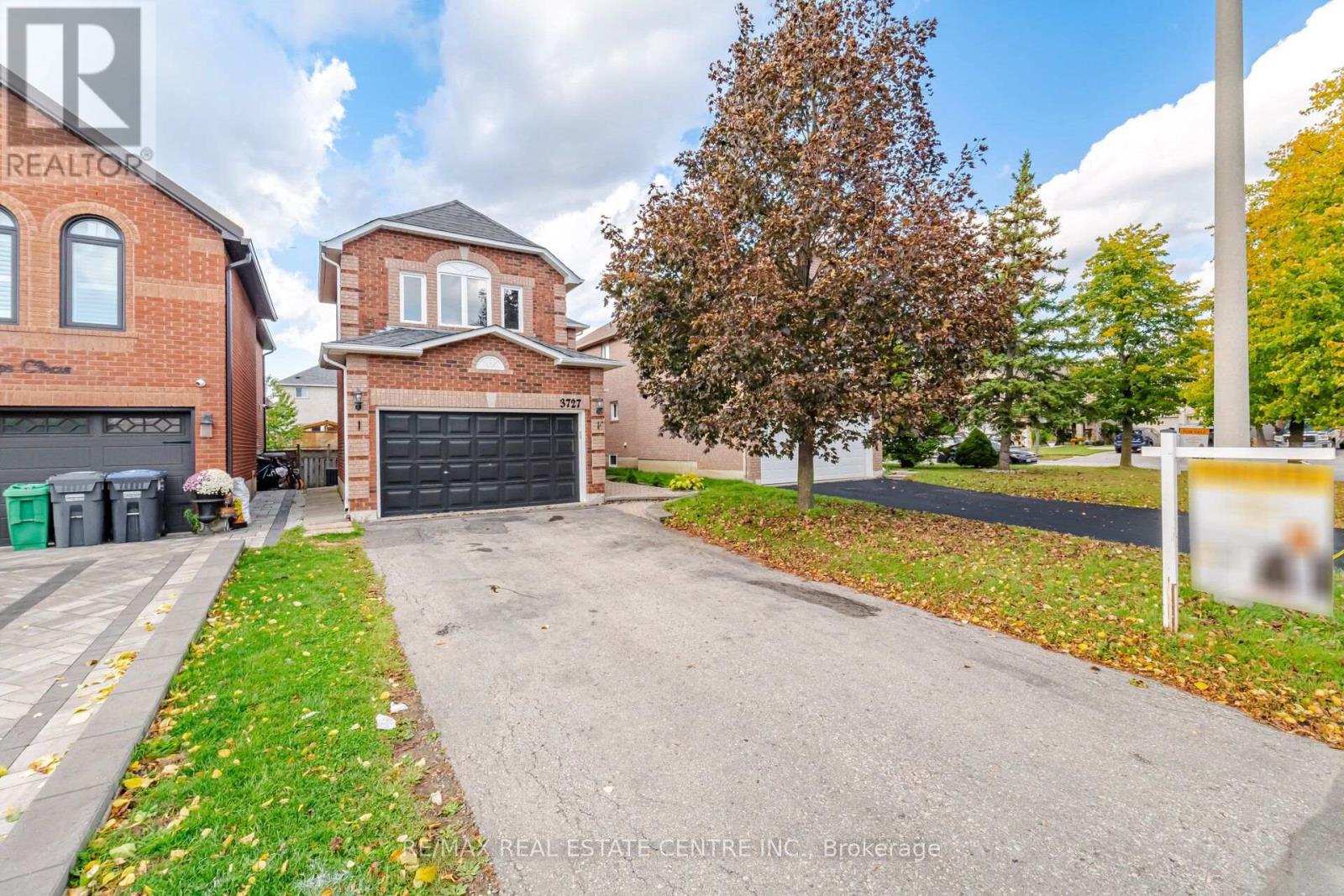 3727 Althorpe Circle, Mississauga, Ontario  L5N 7G5 - Photo 6 - W14032012