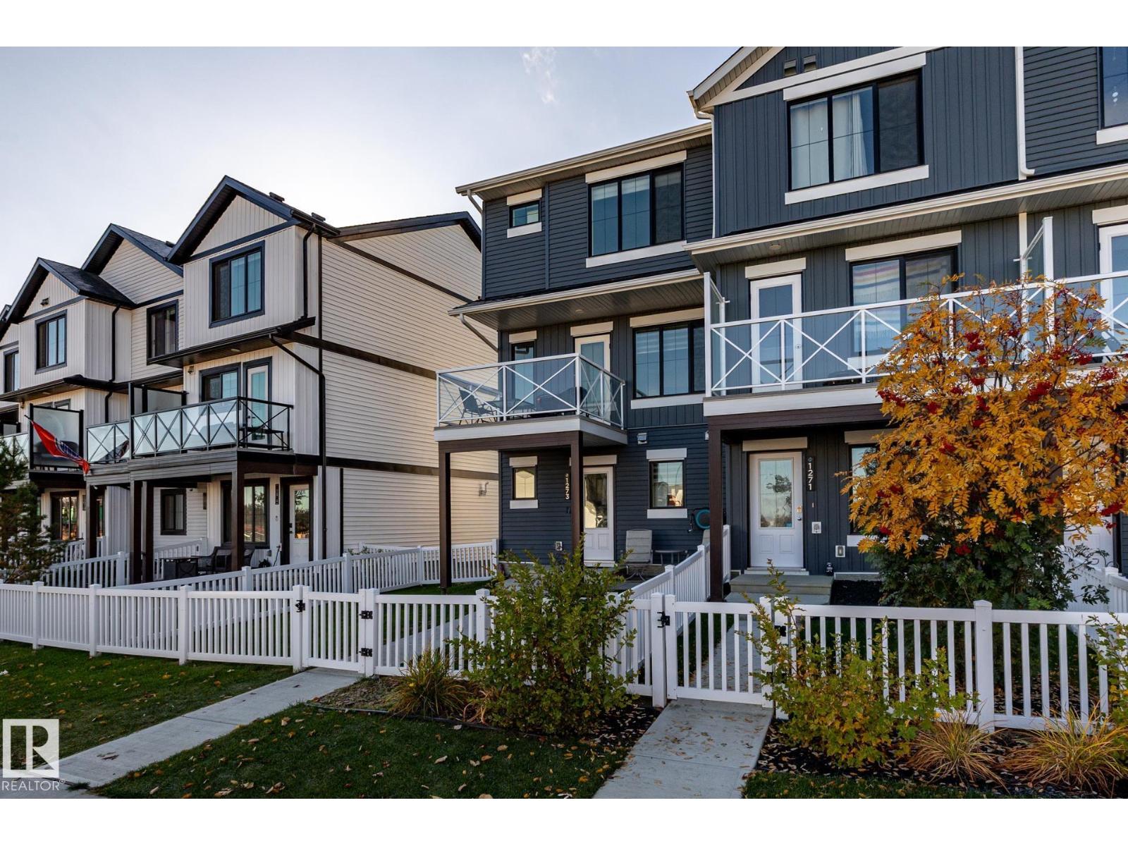 1273 MCLEOD AV