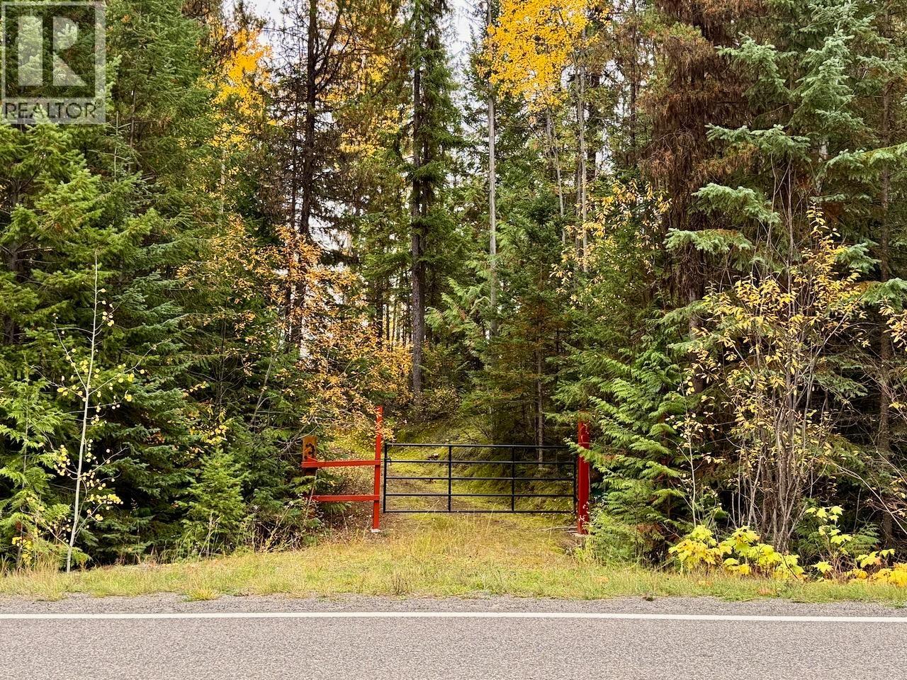 3611 Canim Place, Canim Lake, British Columbia  V0K 1J0 - Photo 11 - R3175194