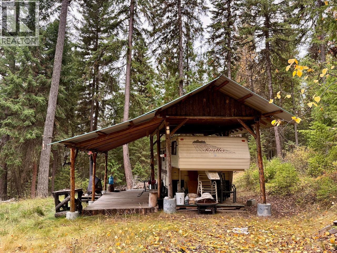 3611 Canim Place, Canim Lake, British Columbia  V0K 1J0 - Photo 5 - R3175194