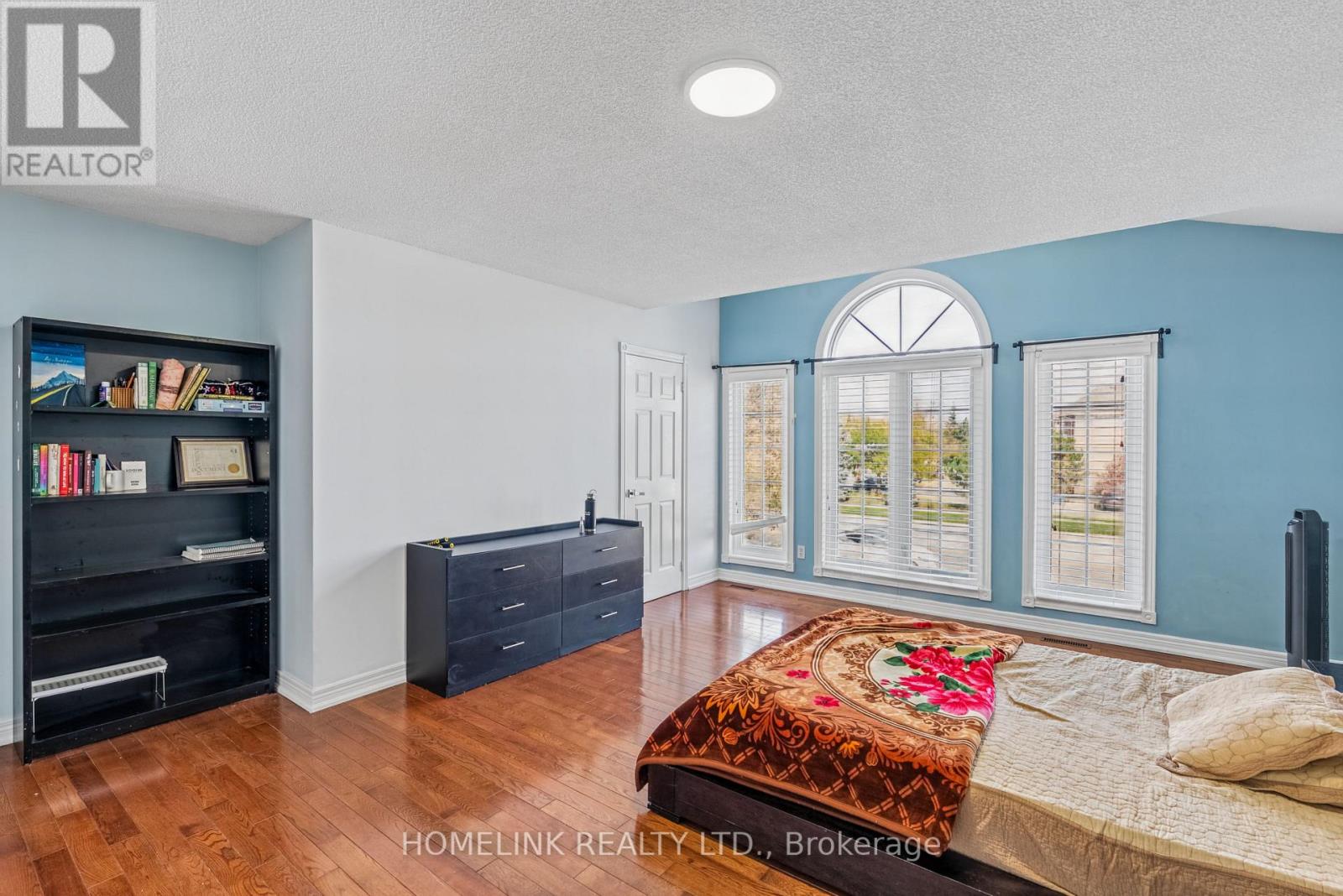 5054 Terry Fox Way, Mississauga, Ontario  L5V 1R7 - Photo 30 - W14024022