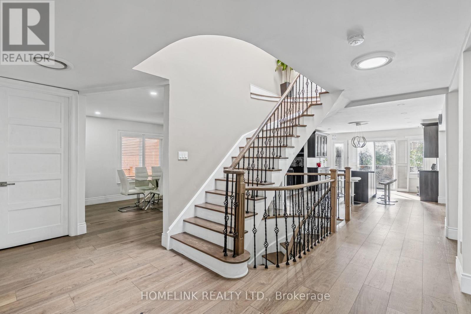 5054 Terry Fox Way, Mississauga, Ontario  L5V 1R7 - Photo 15 - W14024022