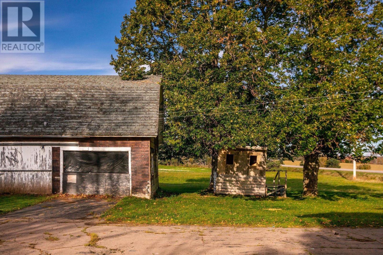 21767 Trans Canada Highway, North Tryon, Prince Edward Island  C0B 1A0 - Photo 32 - 202625816