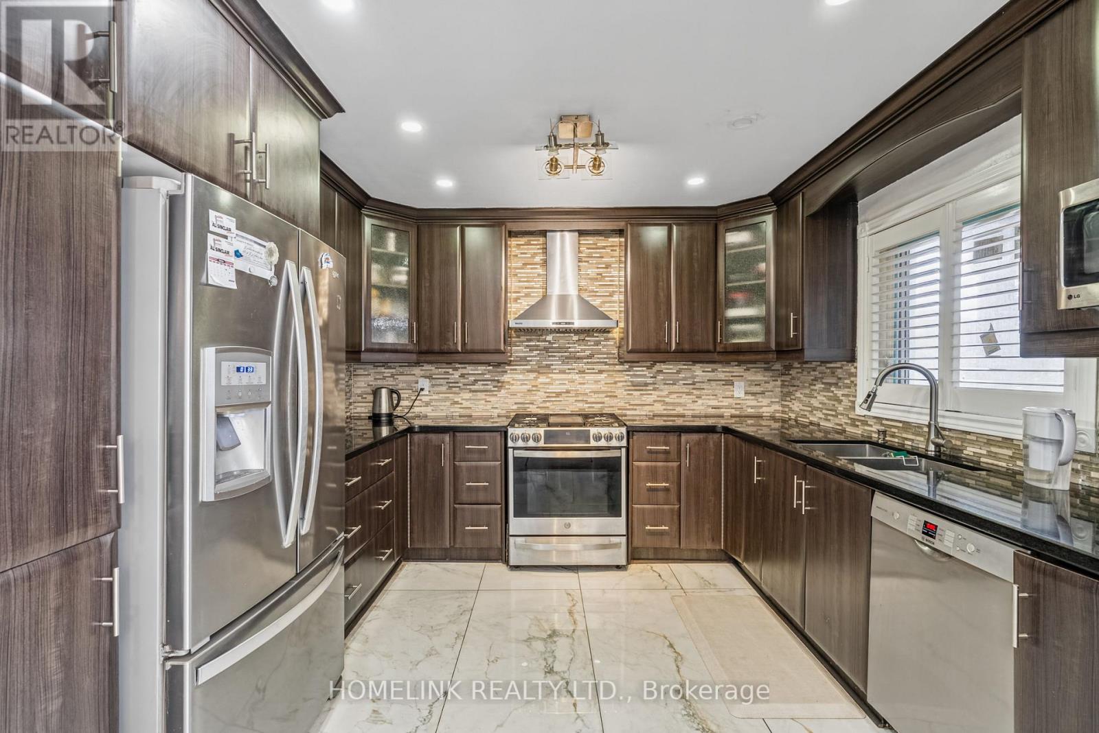 5054 Terry Fox Way, Mississauga, Ontario  L5V 1R7 - Photo 20 - W14024022
