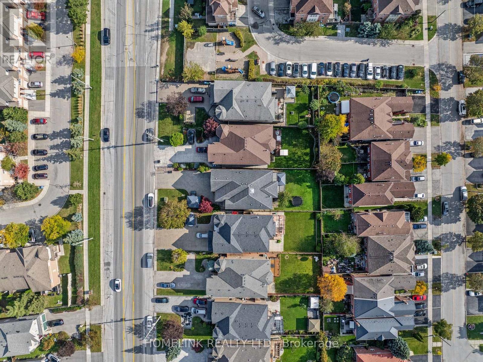 5054 Terry Fox Way, Mississauga, Ontario  L5V 1R7 - Photo 5 - W14024022