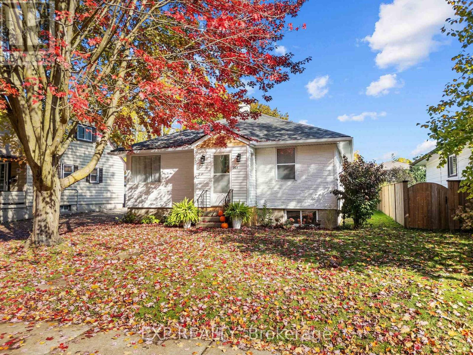 264 Douglas Street, Stratford, Ontario  N5A 5R2 - Photo 2 - X14032218
