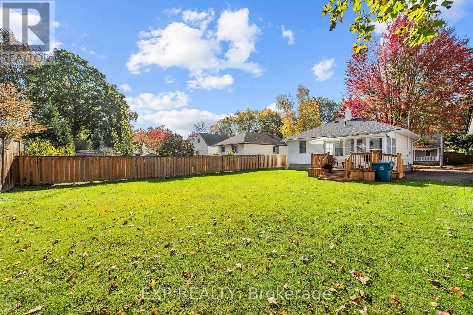 264 Douglas Street, Stratford, Ontario  N5A 5R2 - Photo 5 - X14032218