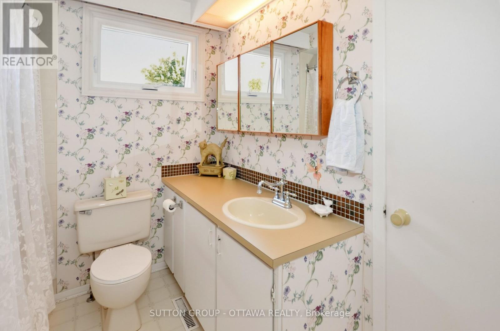 1616 St. Georges Street, Ottawa, Ontario  K1E 2L3 - Photo 14 - X14032414