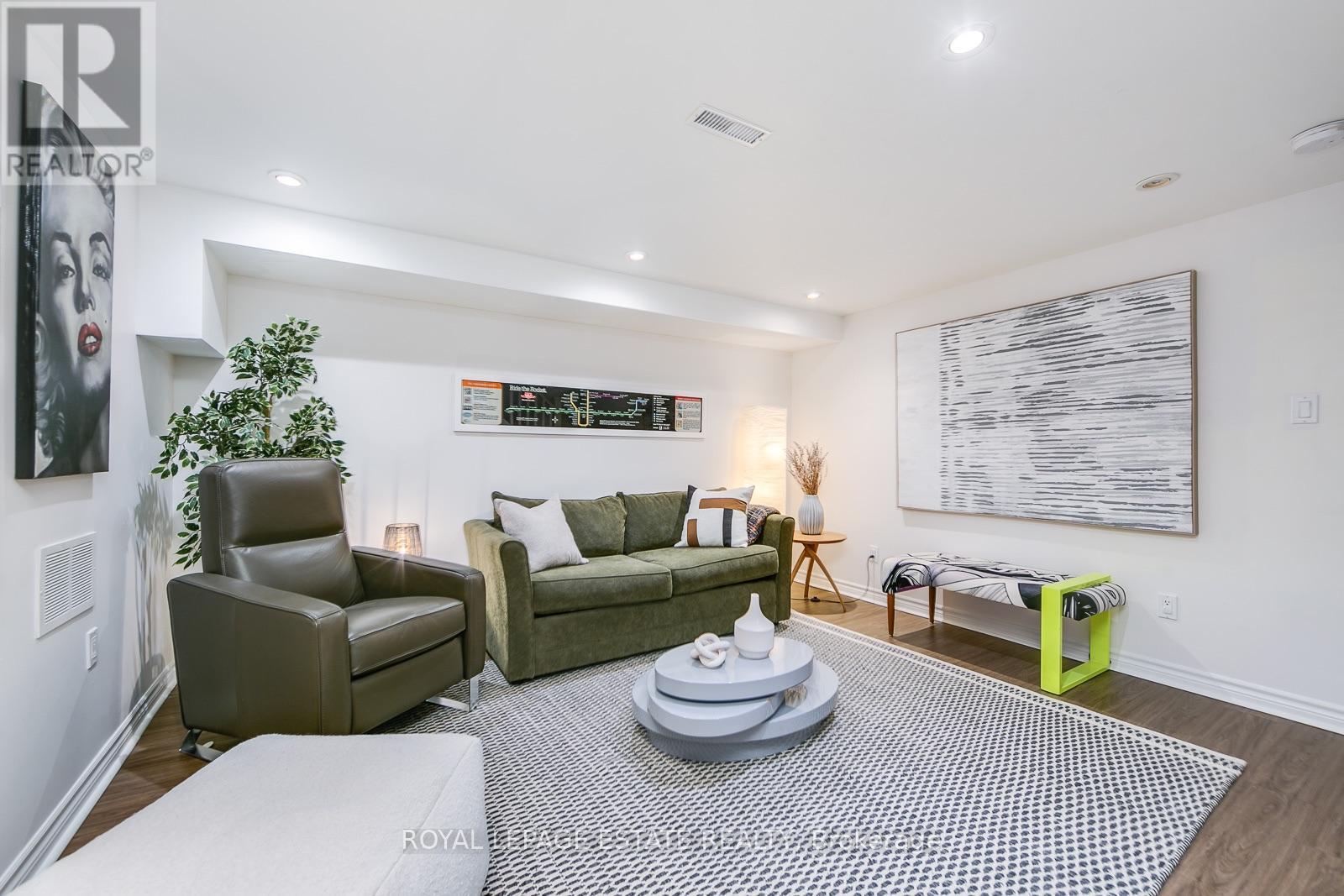 80 Elmer Avenue, Toronto, Ontario  M4L 3R7 - Photo 45 - E13765230