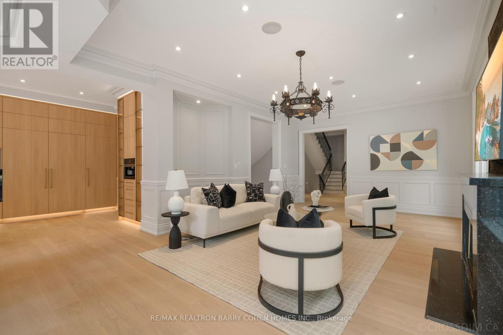 13 Legacy Court, Toronto, Ontario  M2L 2Y7 - Photo 9 - C14032204