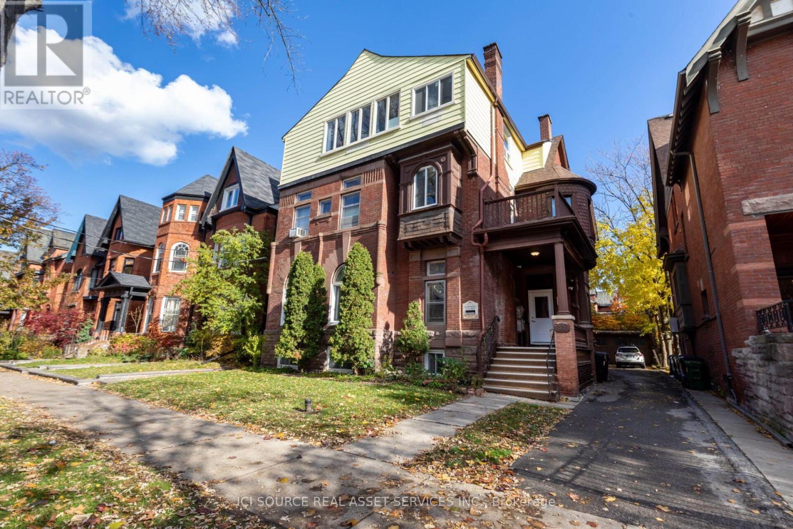 55 MADISON AVENUE, Toronto, Ontario