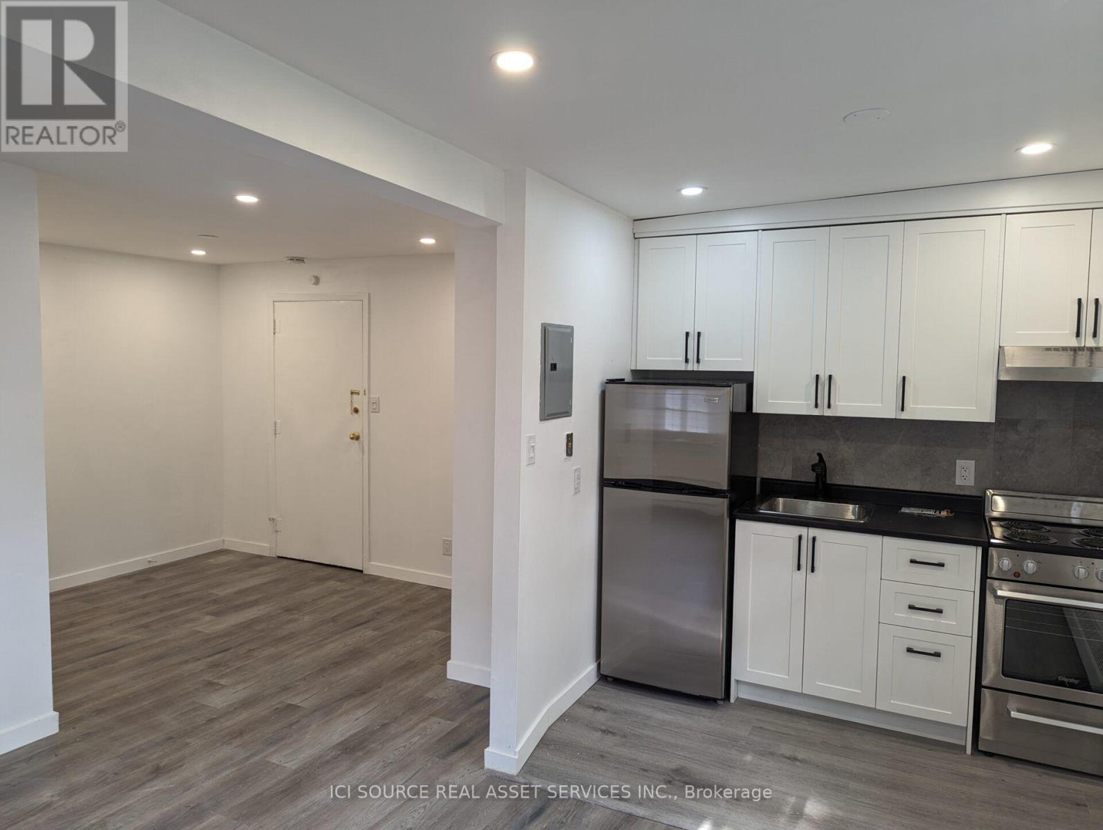 55 Madison Avenue, Toronto, Ontario  M5R 2S3 - Photo 3 - C14032390
