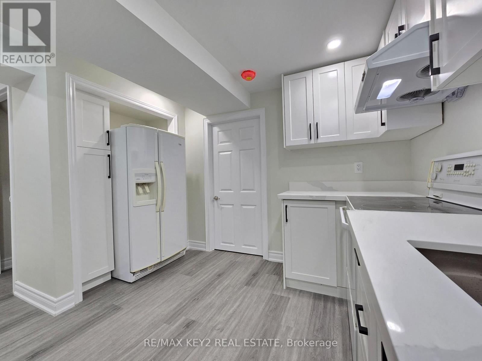 Bsmt - 45 Ball Crescent, Whitby, Ontario  L1P 1W6 - Photo 2 - E14032158