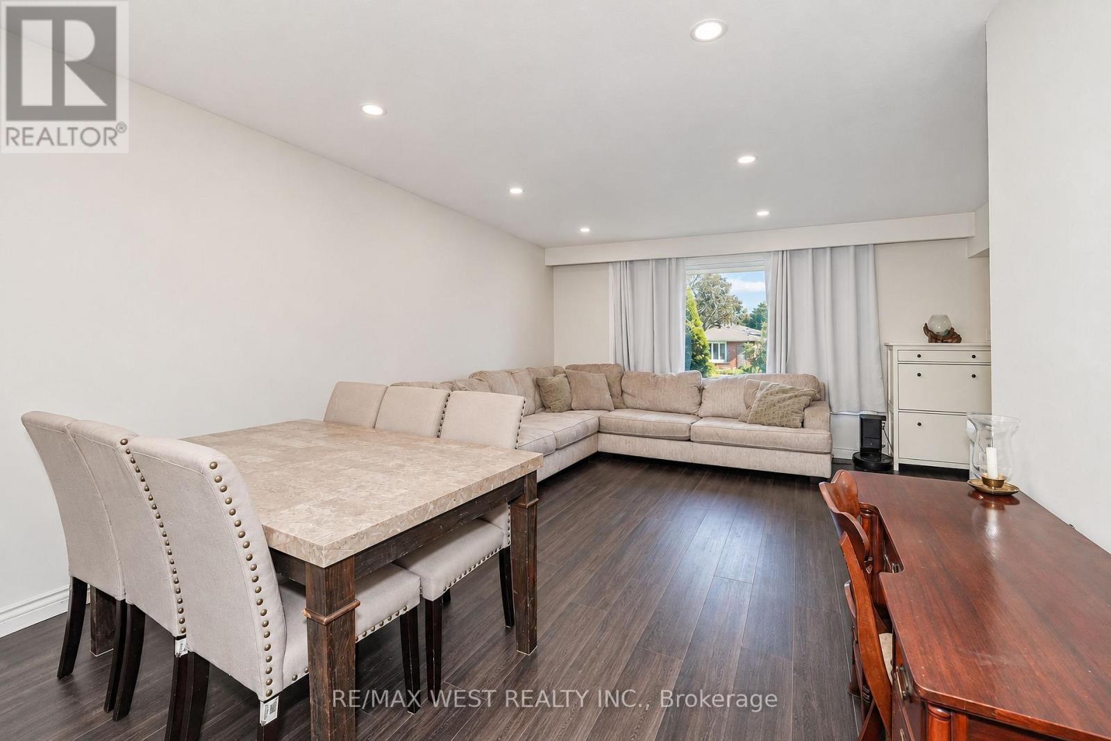218 Quetico Avenue, Oshawa, Ontario  L1J 1G1 - Photo 3 - E14032372