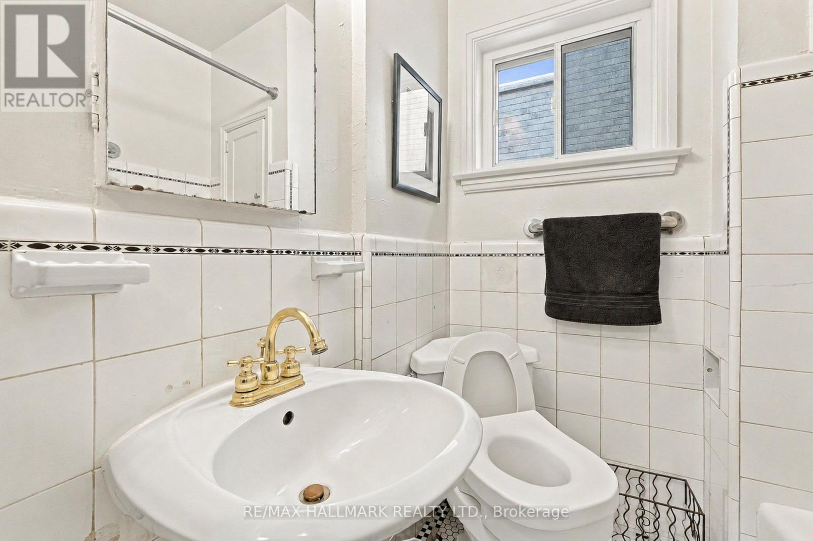 57 Athlone Road, Toronto, Ontario  M4J 4H3 - Photo 15 - E14032400