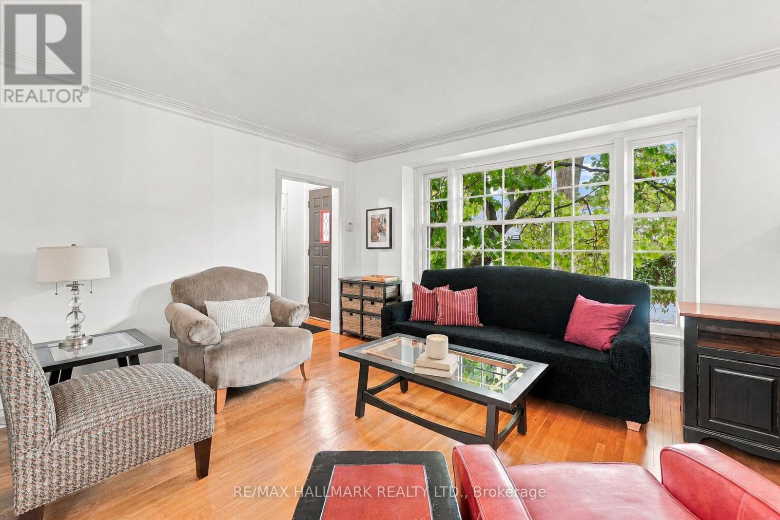 57 Athlone Road, Toronto, Ontario  M4J 4H3 - Photo 6 - E14032400