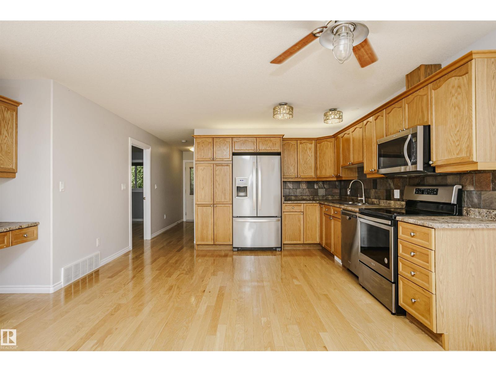 4908 49 ST