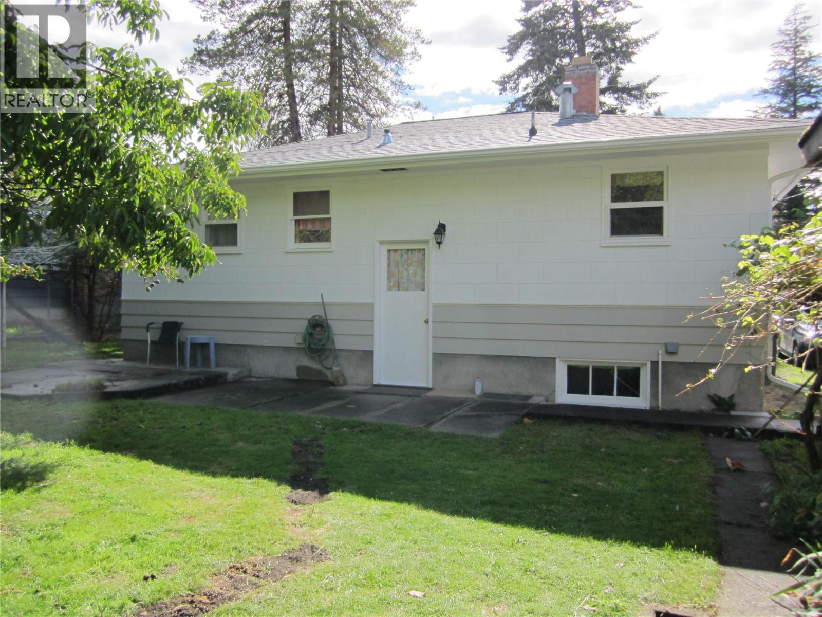 1285 Forestbrook Drive, Penticton, British Columbia  V2A 2G4 - Photo 4 - 10402798