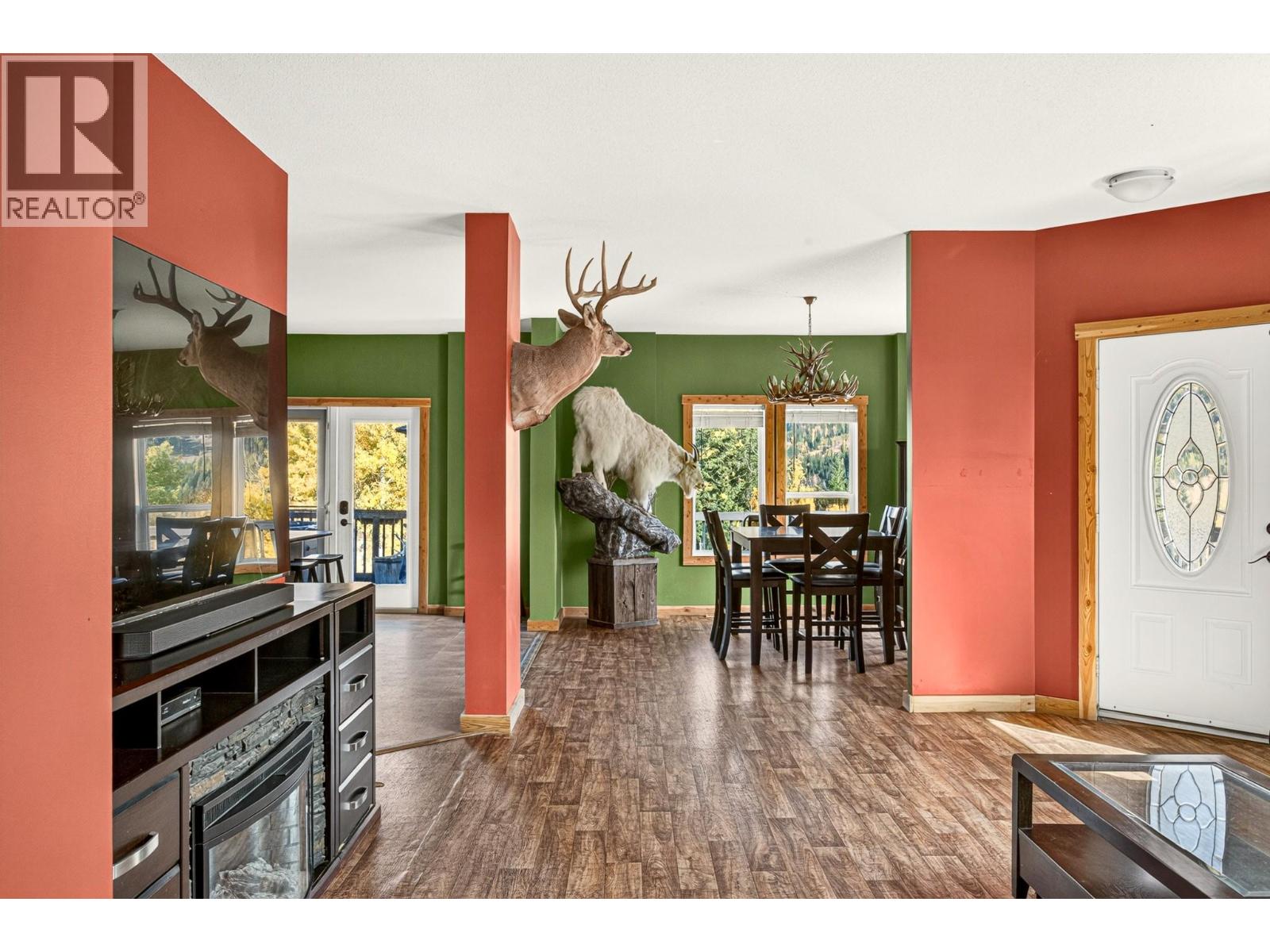 6281 Lower Elk Valley Road