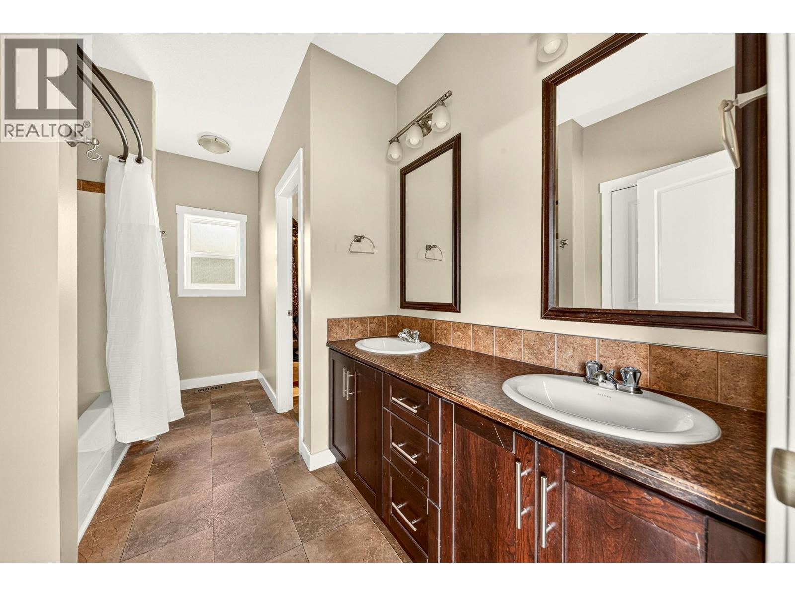 6281 Lower Elk Valley Road