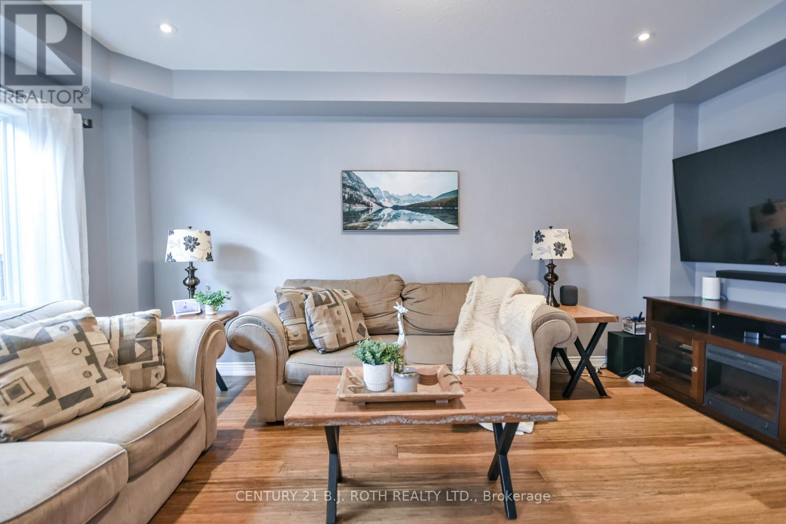 114 Stonemount Crescent, Essa, Ontario  L0M 1B4 - Photo 7 - N14032160
