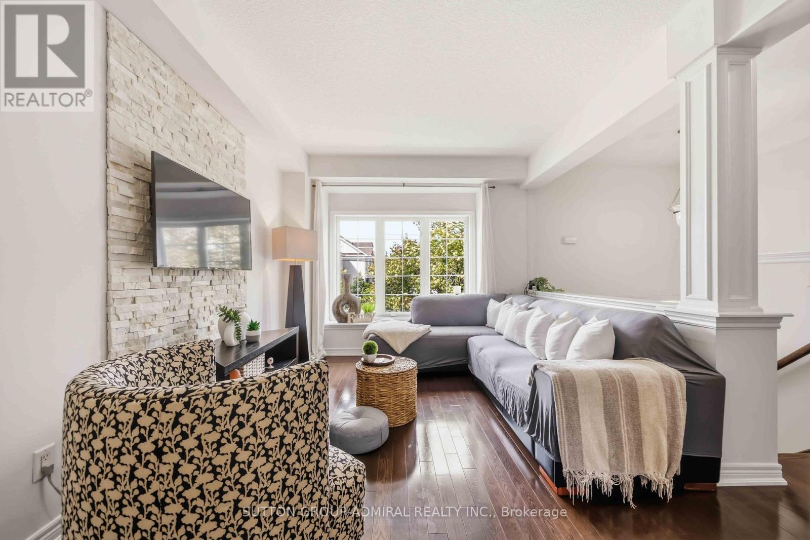4 - 71 Puccini Drive, Richmond Hill, Ontario  L4E 4X8 - Photo 4 - N14032266