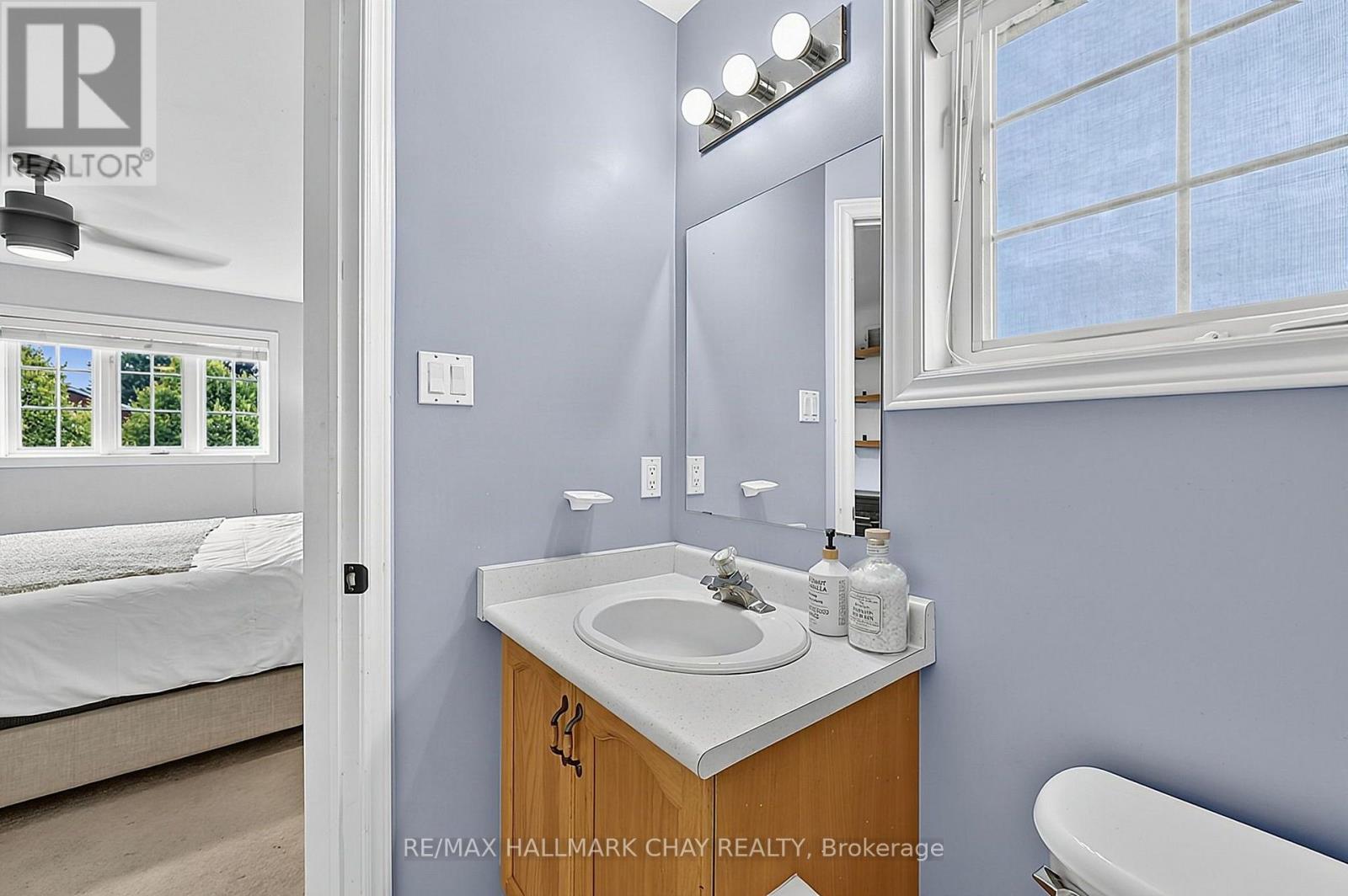 17 Prince Drive, Bradford West Gwillimbury, Ontario  L3Z 3B7 - Photo 18 - N14032344