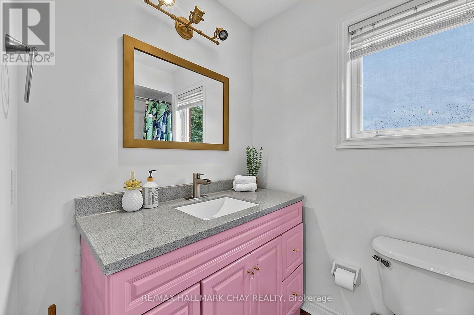 17 Prince Drive, Bradford West Gwillimbury, Ontario  L3Z 3B7 - Photo 22 - N14032344