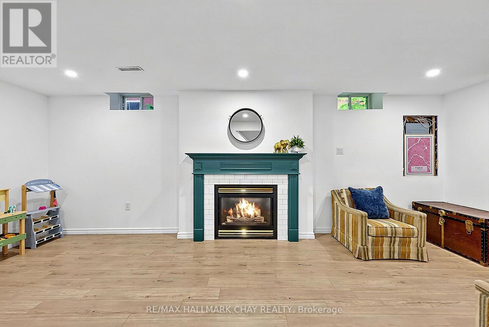 17 Prince Drive, Bradford West Gwillimbury, Ontario  L3Z 3B7 - Photo 26 - N14032344