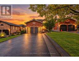17 PRINCE DRIVE, Bradford West Gwillimbury, Ontario