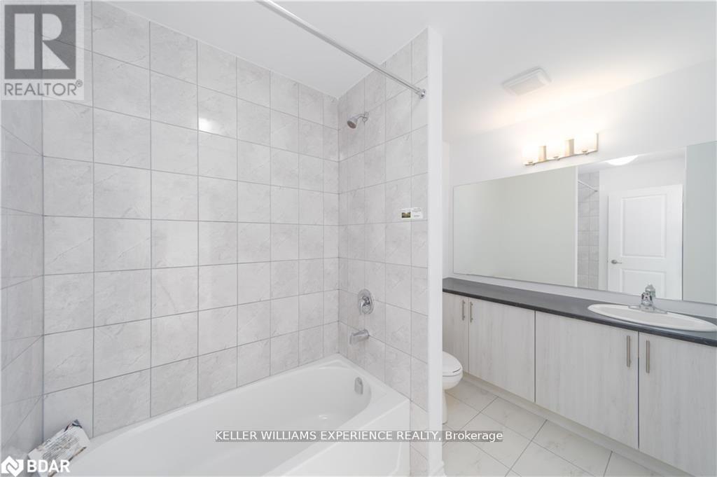 47 Pumpkin Corner Crescent, Barrie, Ontario  L9J 0T7 - Photo 8 - S14032346