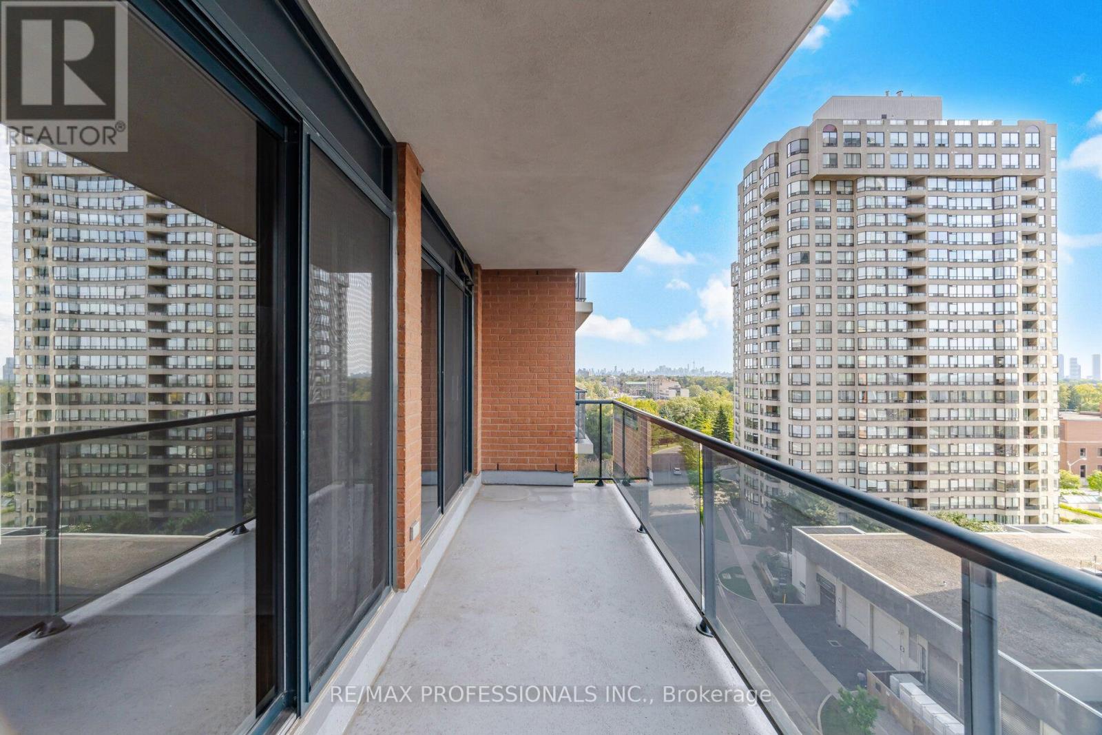 901 - 2 Aberfoyle Crescent N, Toronto, Ontario  M8X 2Z8 - Photo 21 - W14032264