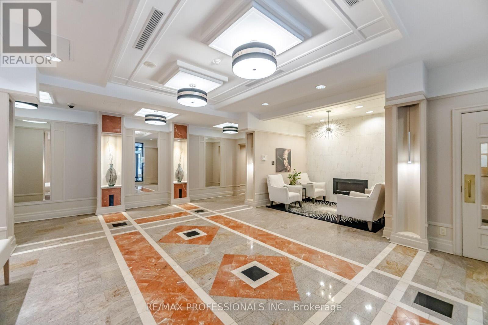 901 - 2 Aberfoyle Crescent N, Toronto, Ontario  M8X 2Z8 - Photo 3 - W14032264