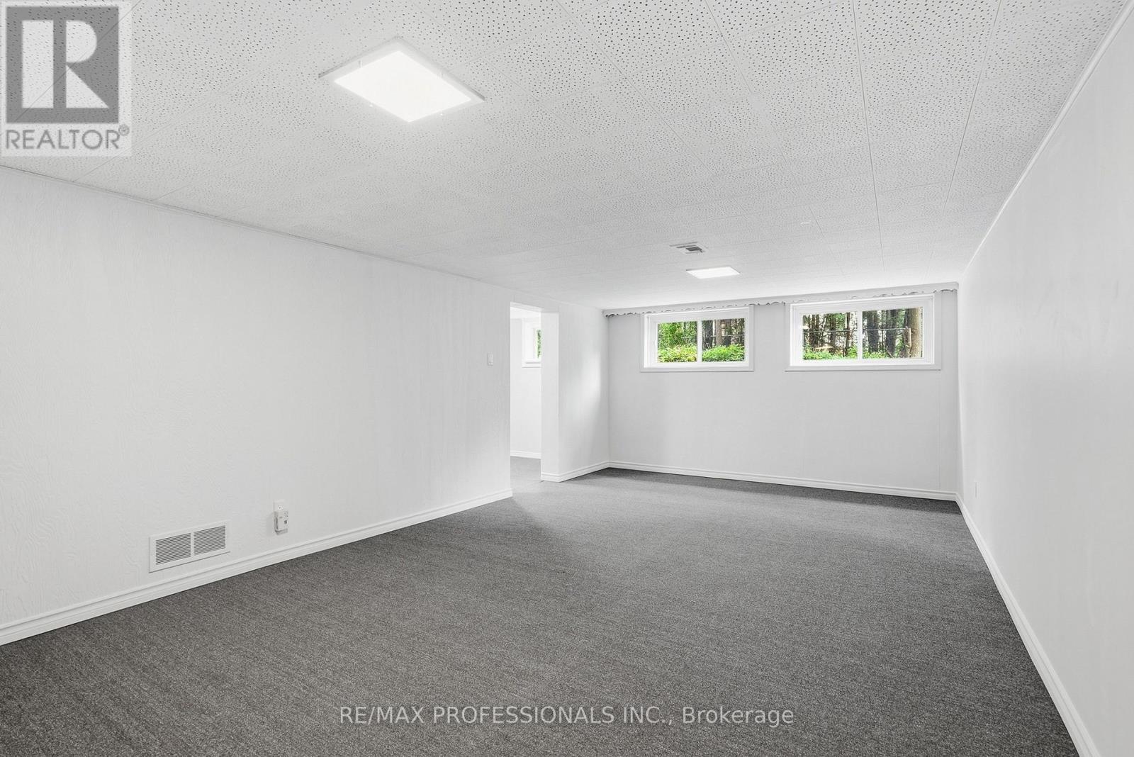 45 Fernalroy Boulevard, Toronto, Ontario  M8Z 3W2 - Photo 32 - W14032276