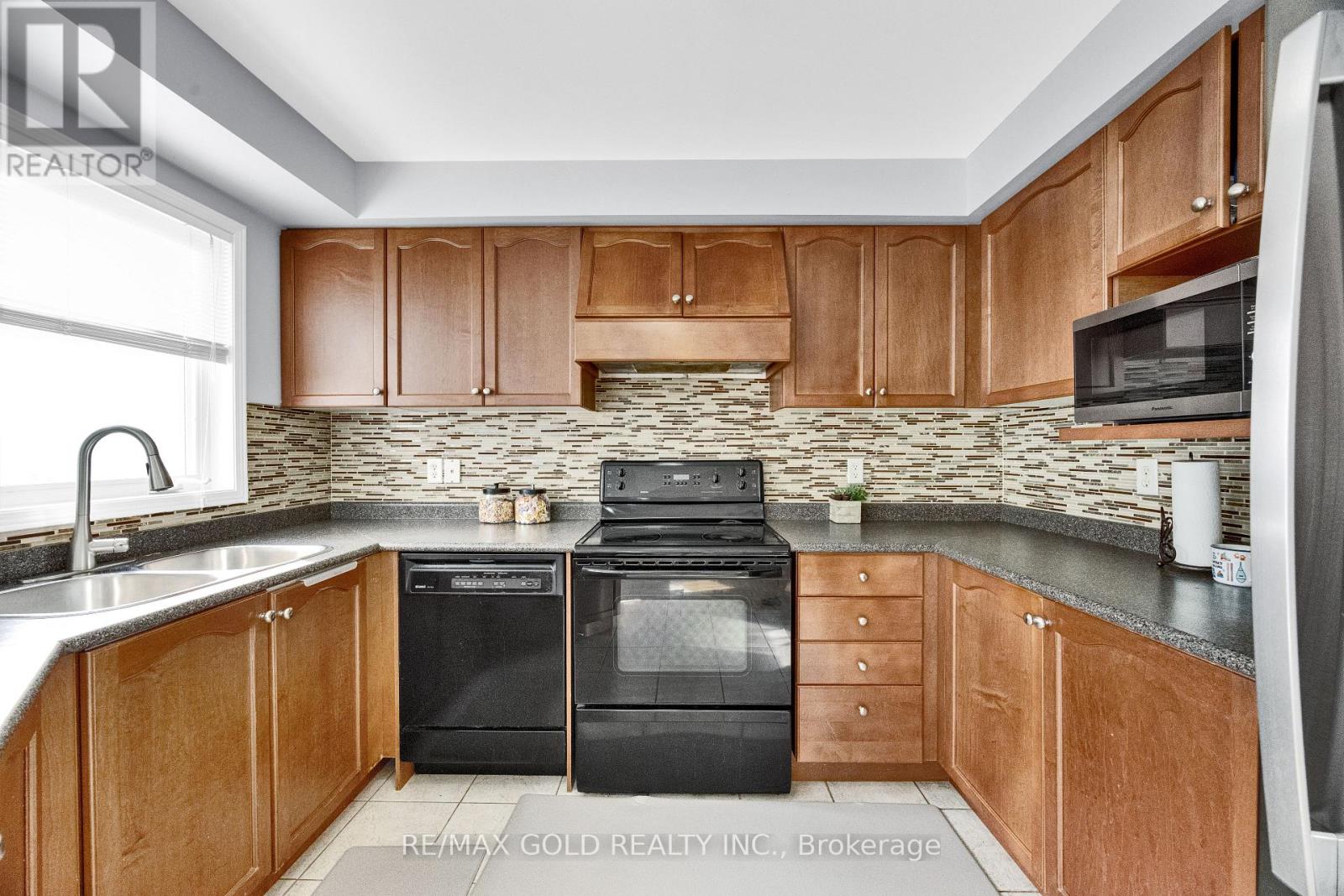 3 Marbleseed Crescent, Brampton, Ontario  L6R 2J8 - Photo 17 - W14032286