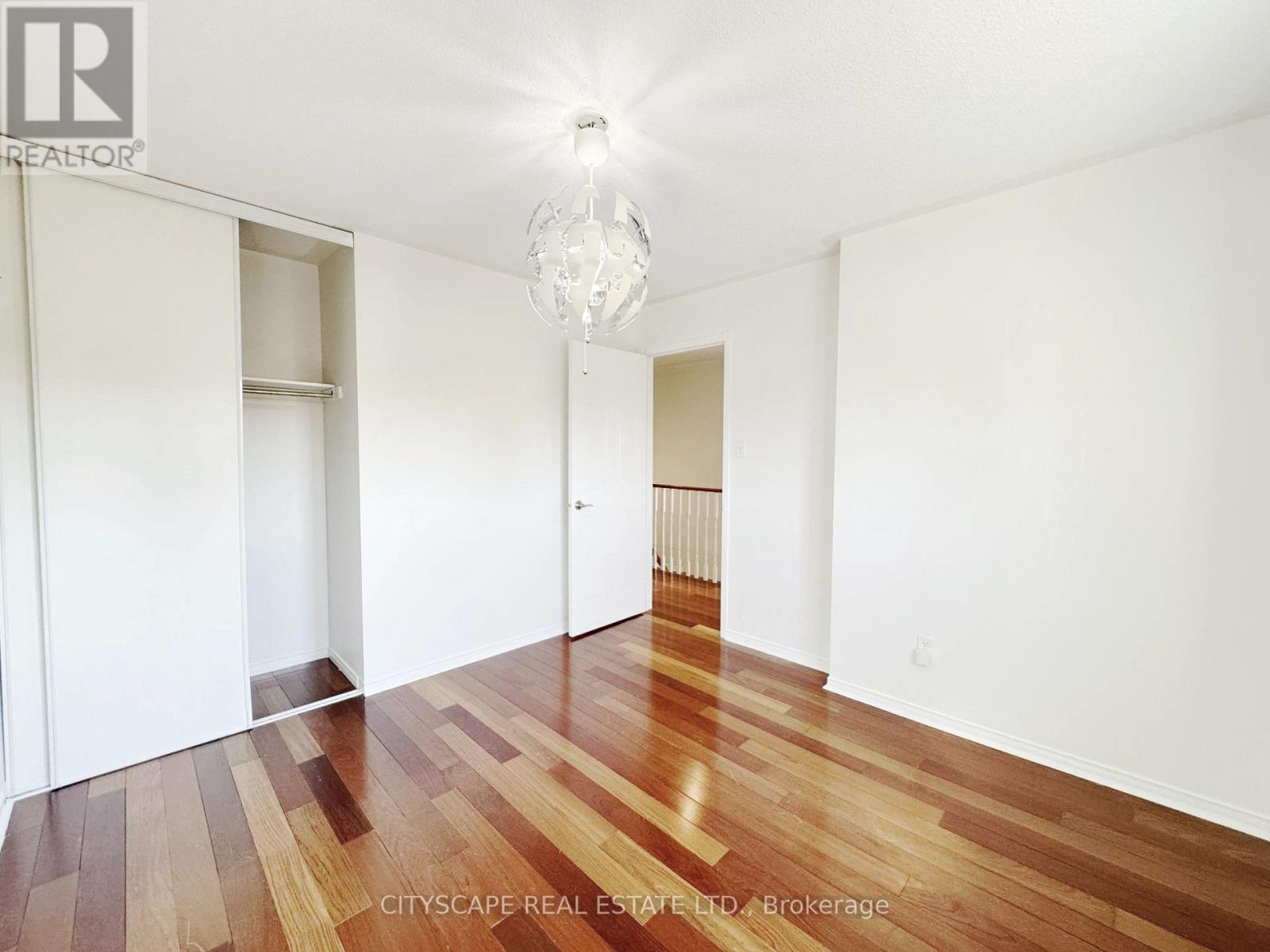 5615 Whitehorn Avenue, Mississauga, Ontario  L5V 2B1 - Photo 31 - W14032288
