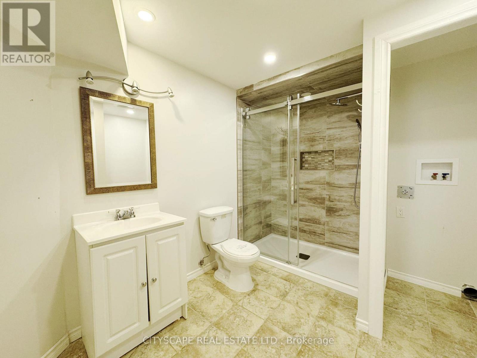 5615 Whitehorn Avenue, Mississauga, Ontario  L5V 2B1 - Photo 34 - W14032288