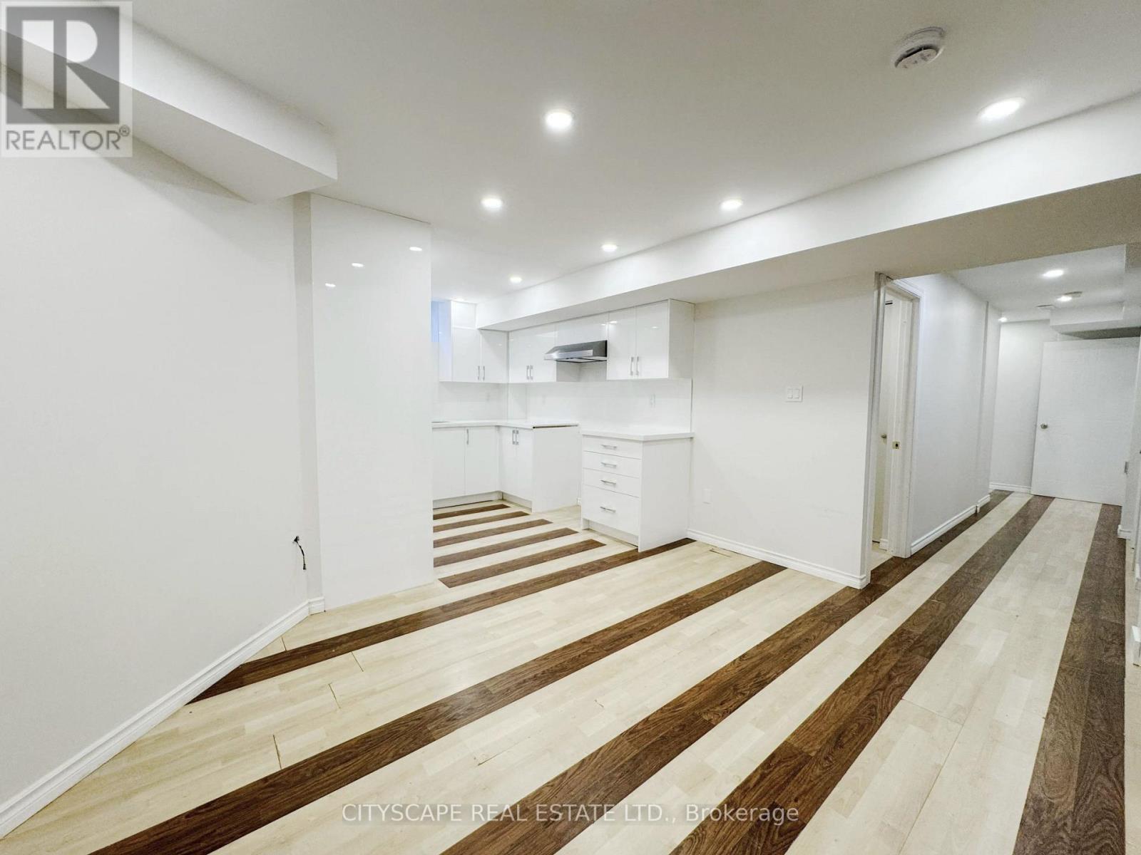 5615 Whitehorn Avenue, Mississauga, Ontario  L5V 2B1 - Photo 40 - W14032288