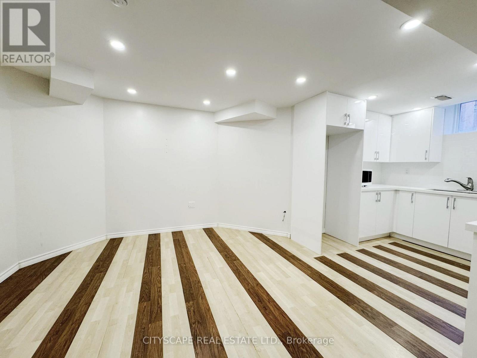 5615 Whitehorn Avenue, Mississauga, Ontario  L5V 2B1 - Photo 41 - W14032288