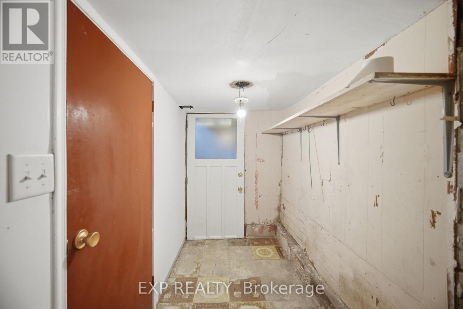64 Symington Avenue, Toronto, Ontario  M6P 3W1 - Photo 33 - W14032316